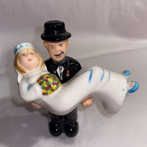 Vintage Groom Carrying Bride Stackable Pair Salt & Pepper Shakers Omnibus OCI